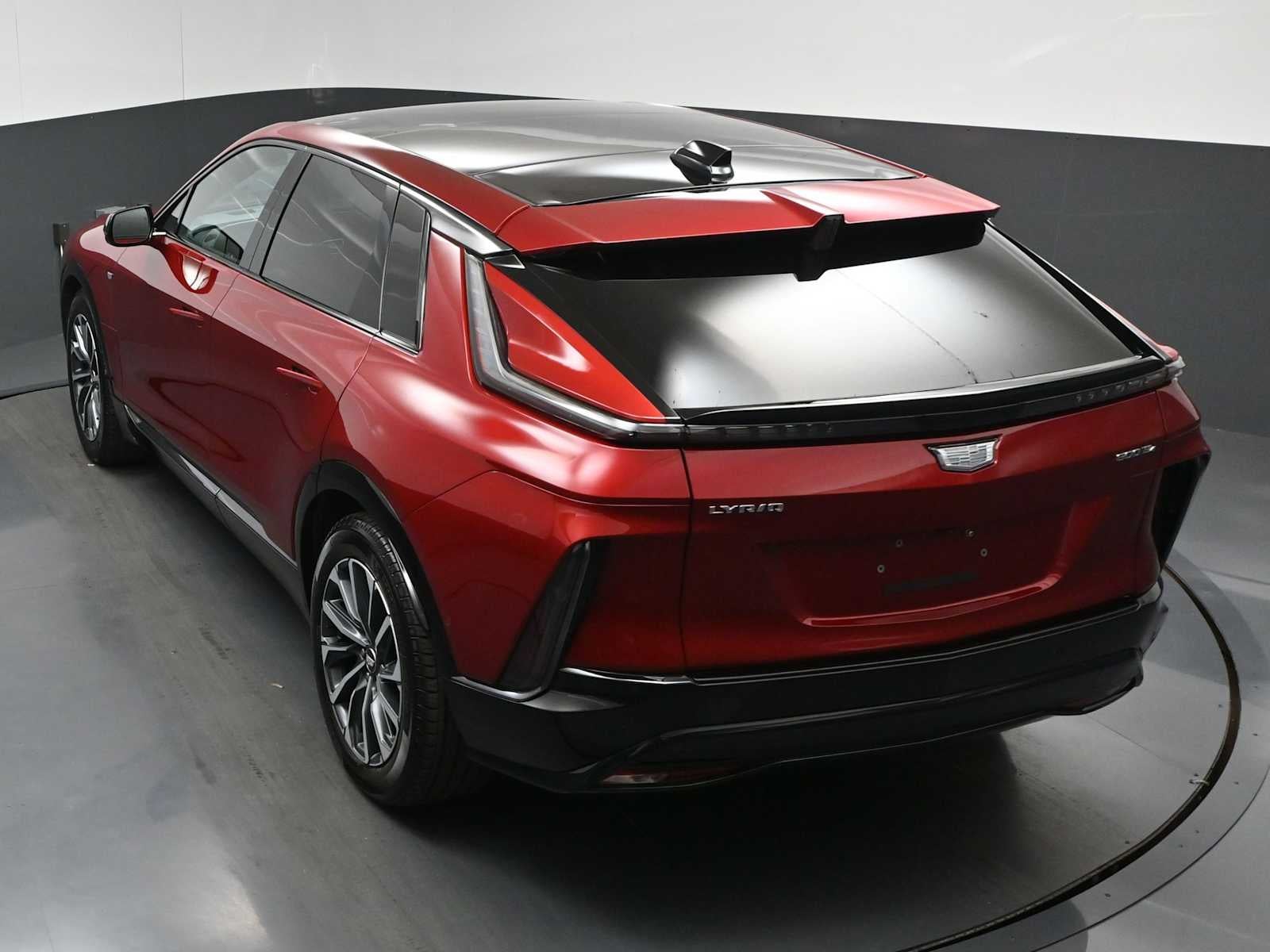 2024 Cadillac LYRIQ Sport 2