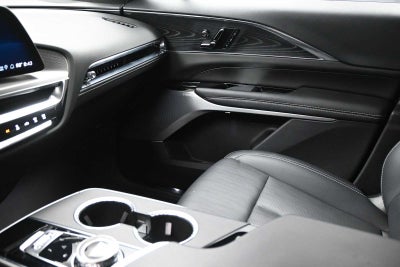 2024 Cadillac LYRIQ Sport 2