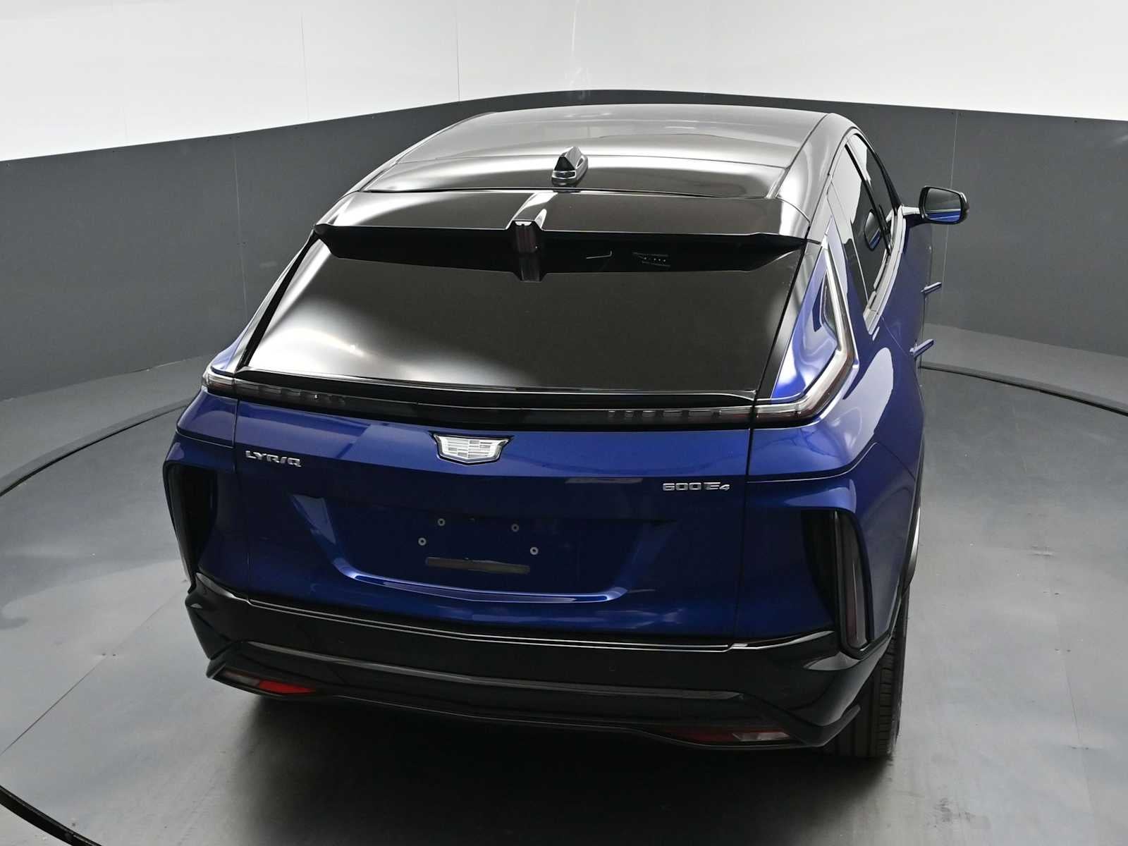 2024 Cadillac LYRIQ Sport 2