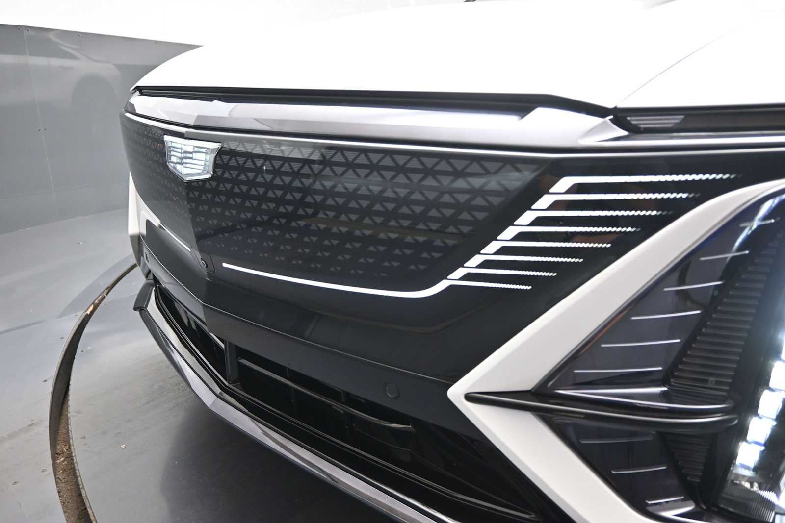 2024 Cadillac LYRIQ Sport 3