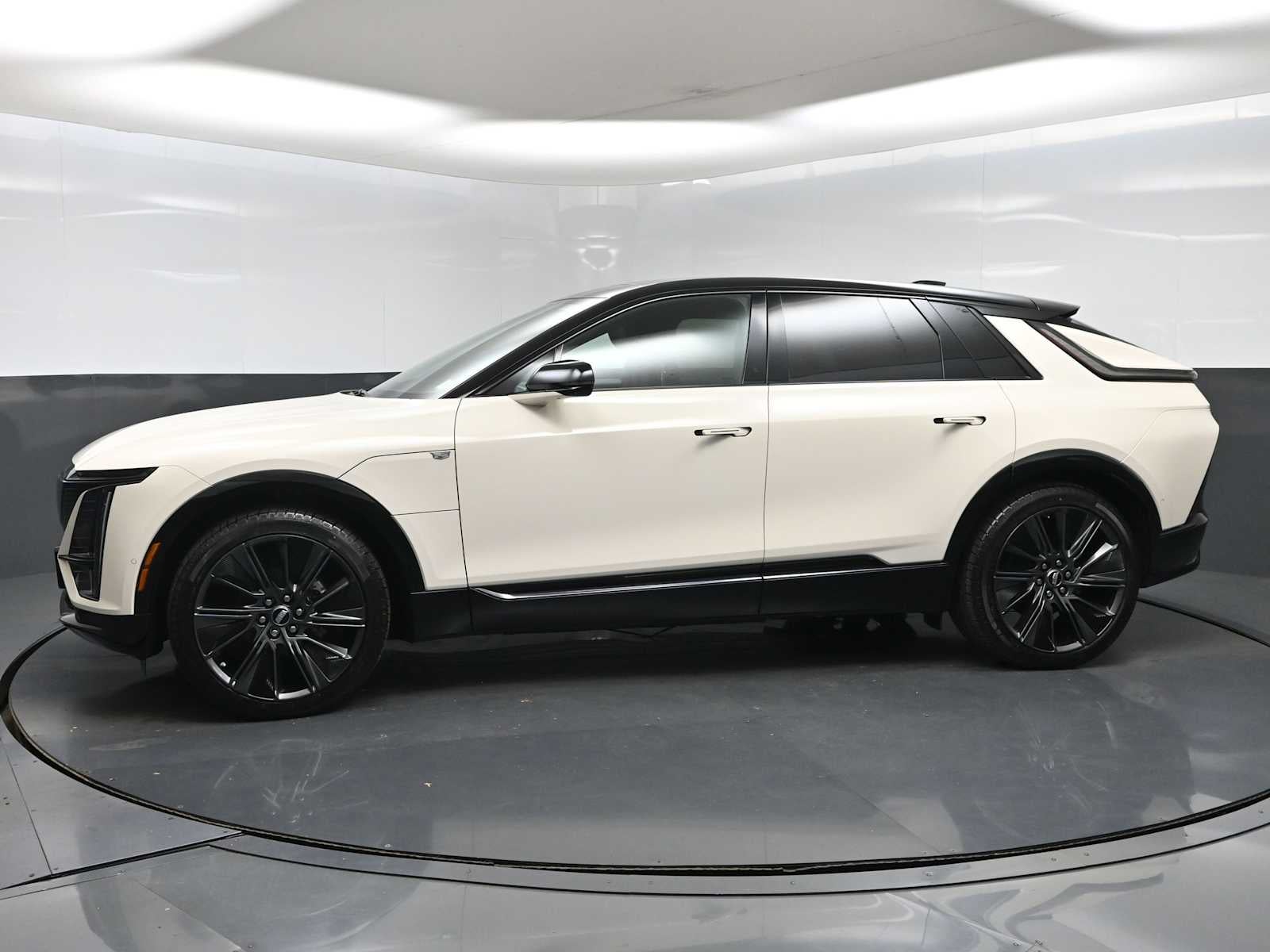 2027 Cadillac LYRIQ Signature Sport