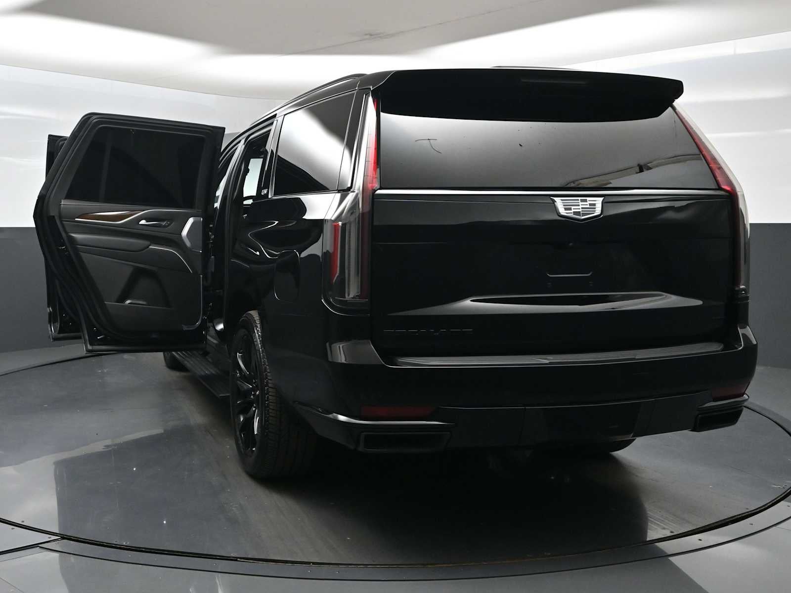 2023 Cadillac Escalade 4WD Sport Platinum