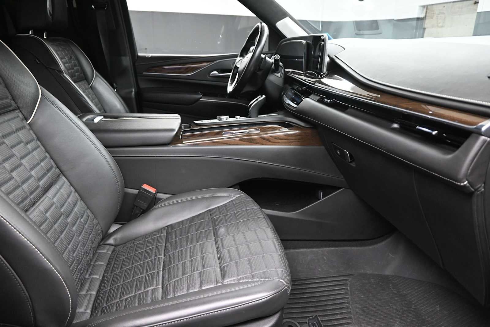 2023 Cadillac Escalade 4WD Sport Platinum
