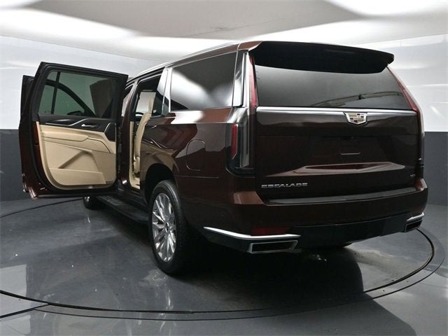 2022 Cadillac Escalade ESV Premium Luxury