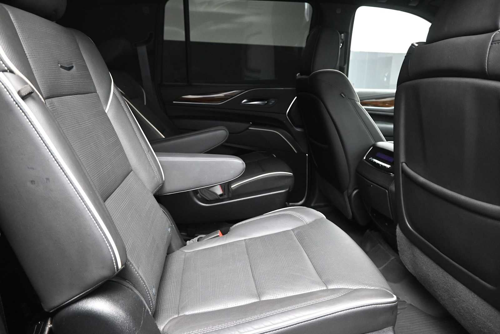 2024 Cadillac Escalade ESV Premium Luxury