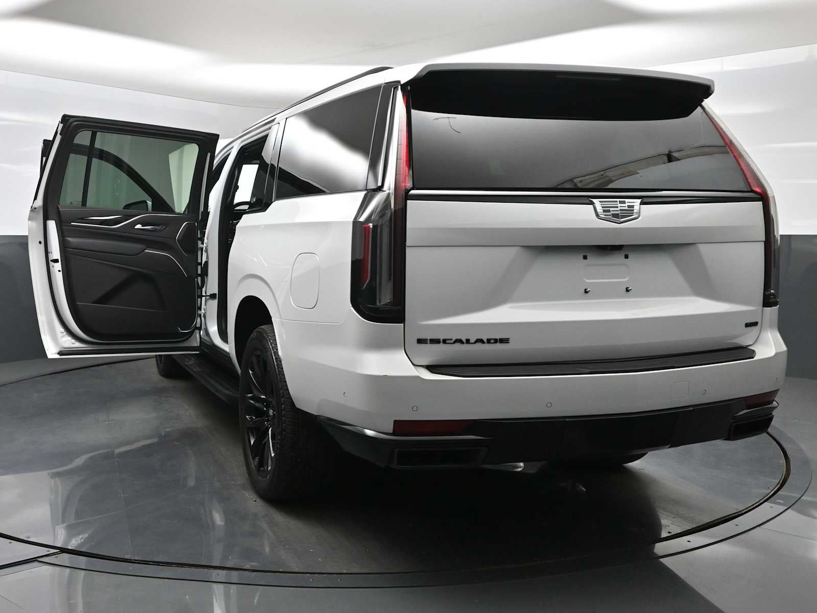2024 Cadillac Escalade ESV Sport