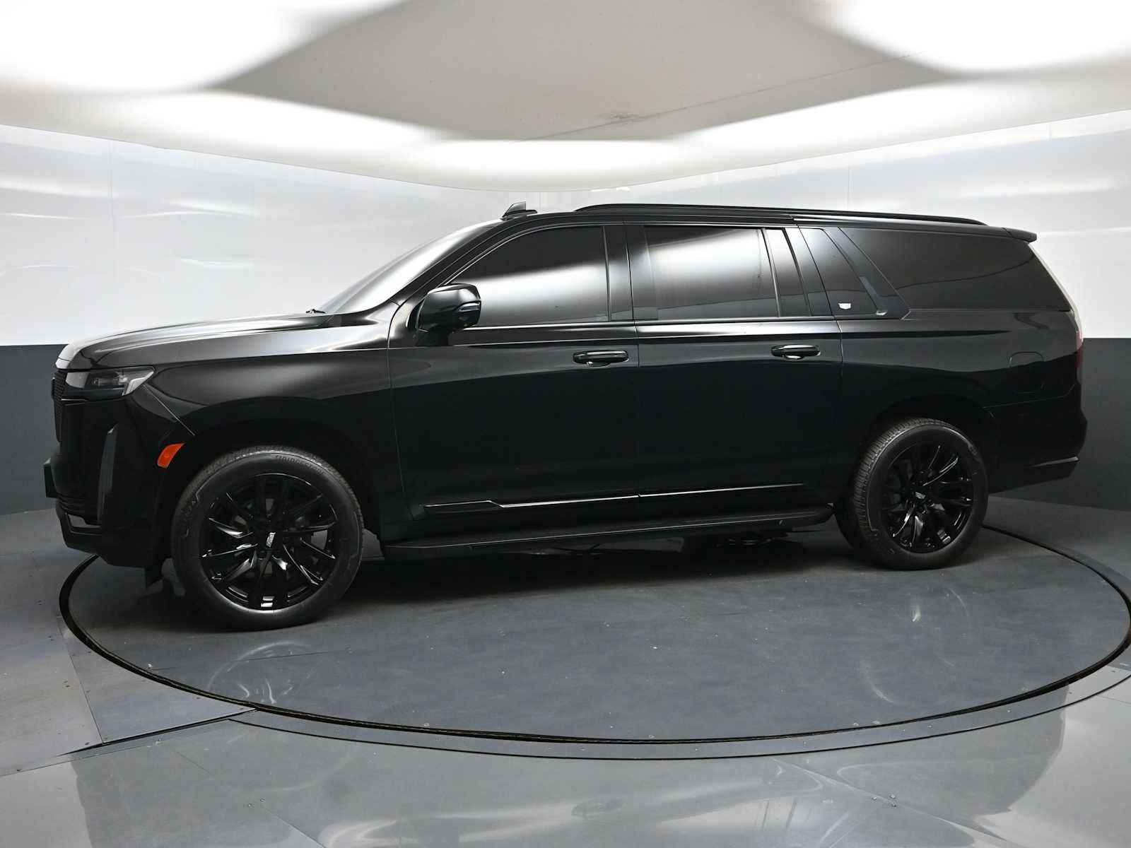 2022 Cadillac Escalade ESV Sport