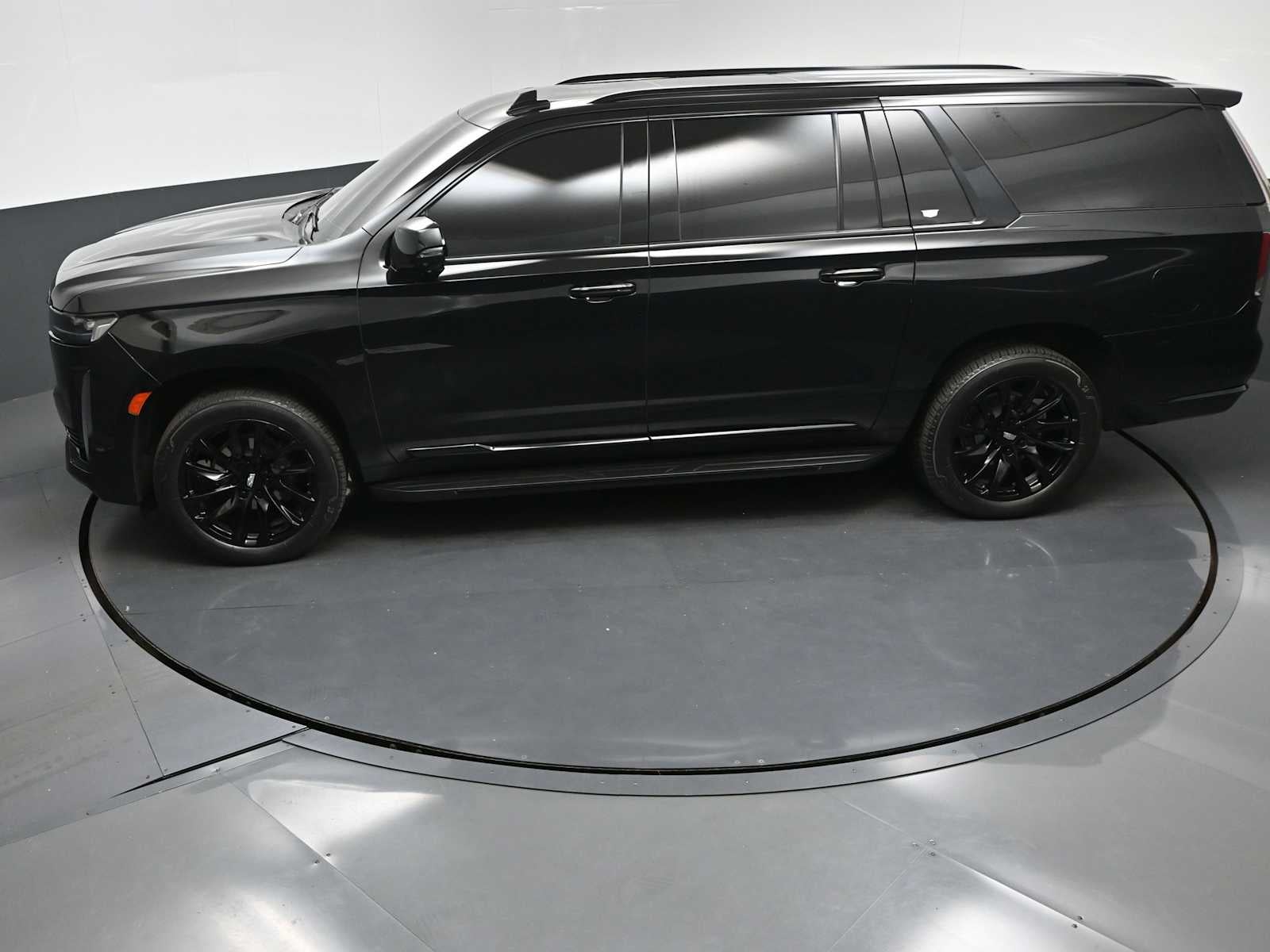2022 Cadillac Escalade ESV Sport