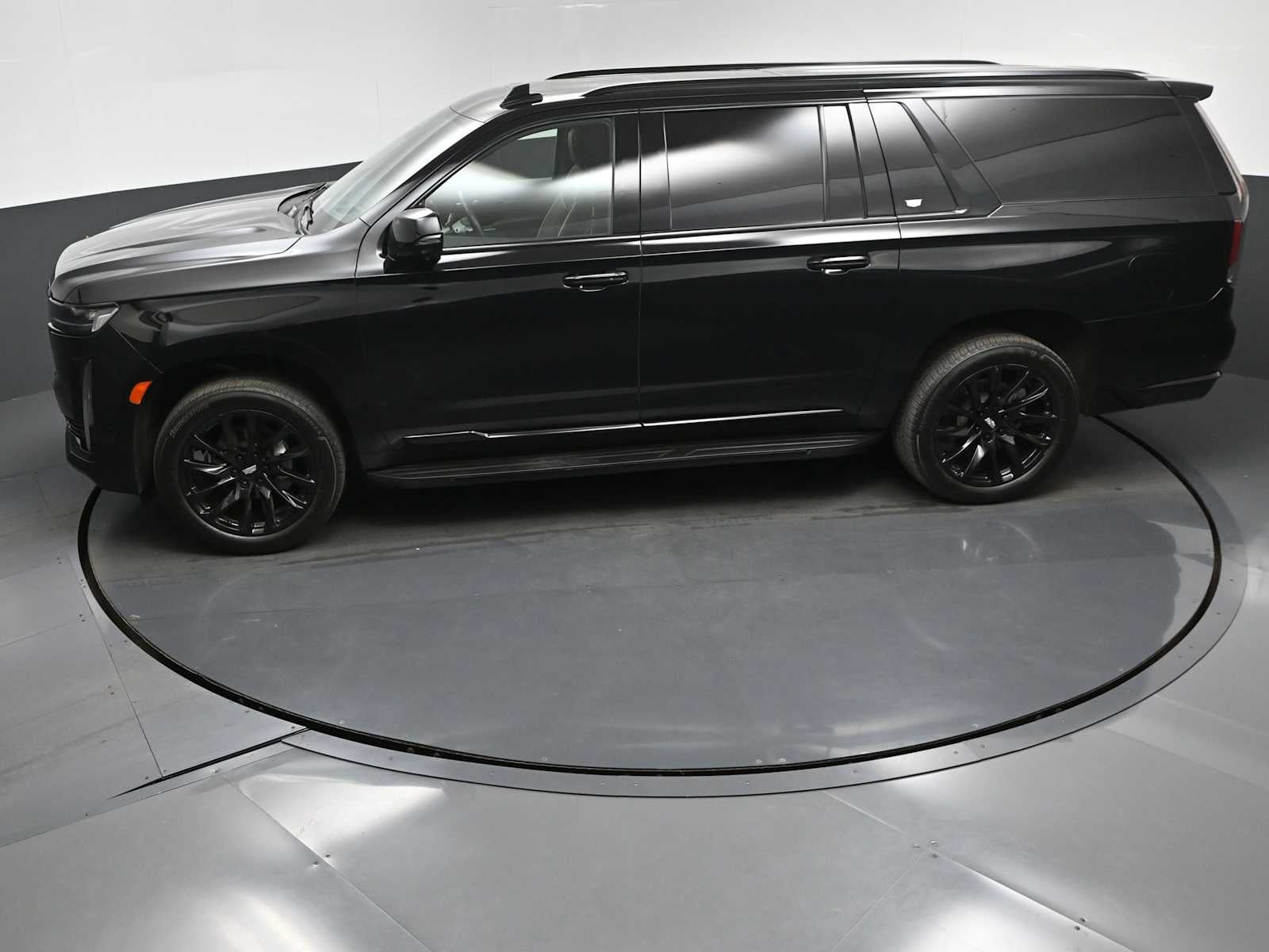 2024 Cadillac Escalade ESV Sport