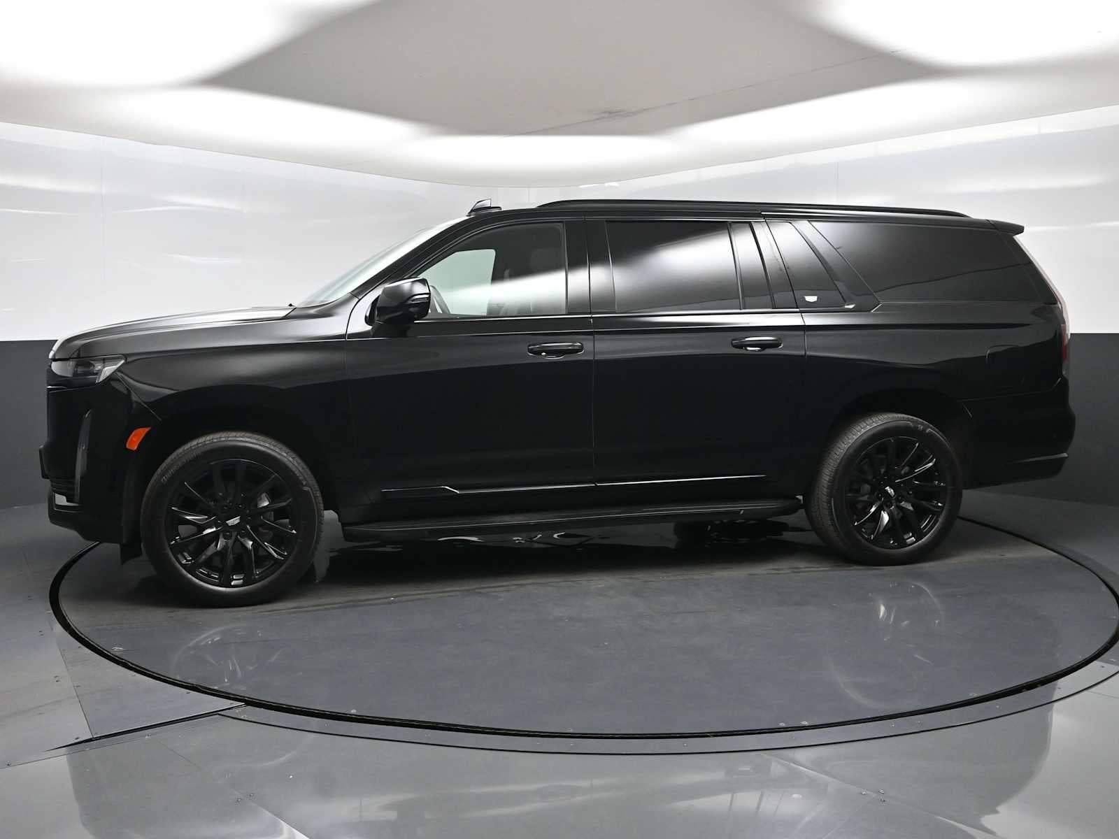 2024 Cadillac Escalade ESV Sport