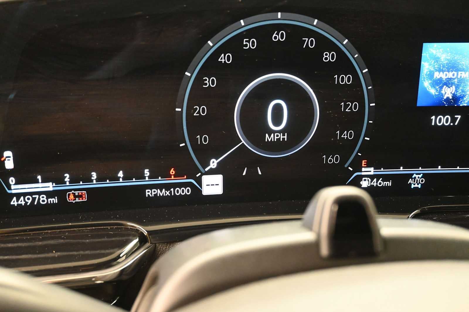 2024 Cadillac Escalade ESV Sport