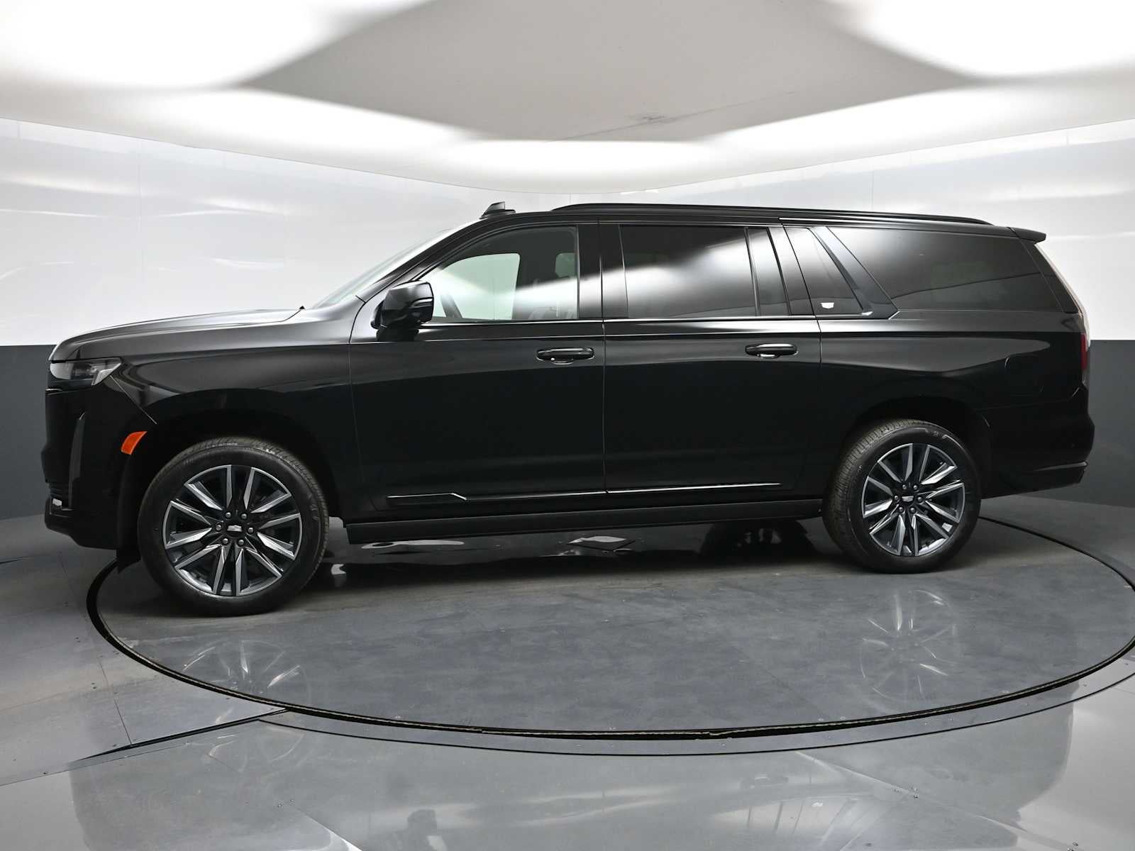 2023 Cadillac Escalade ESV Sport