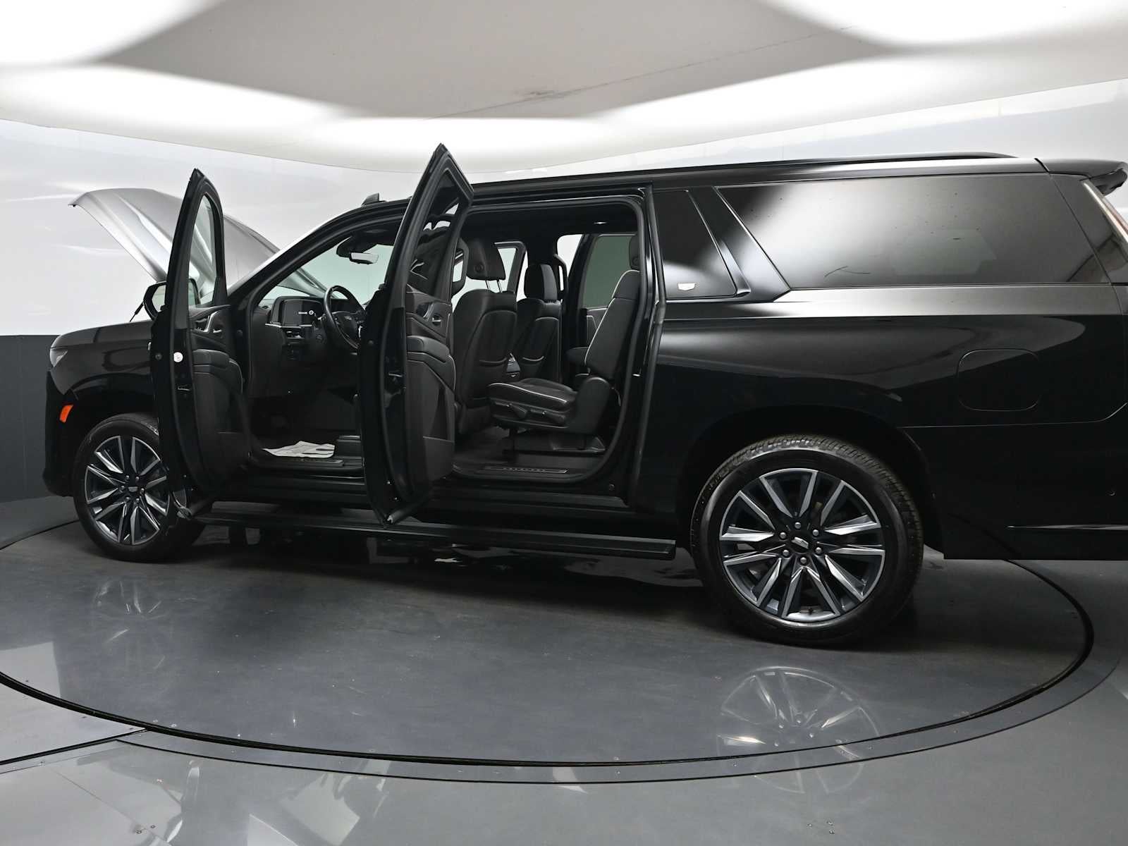 2023 Cadillac Escalade ESV 4WD Sport