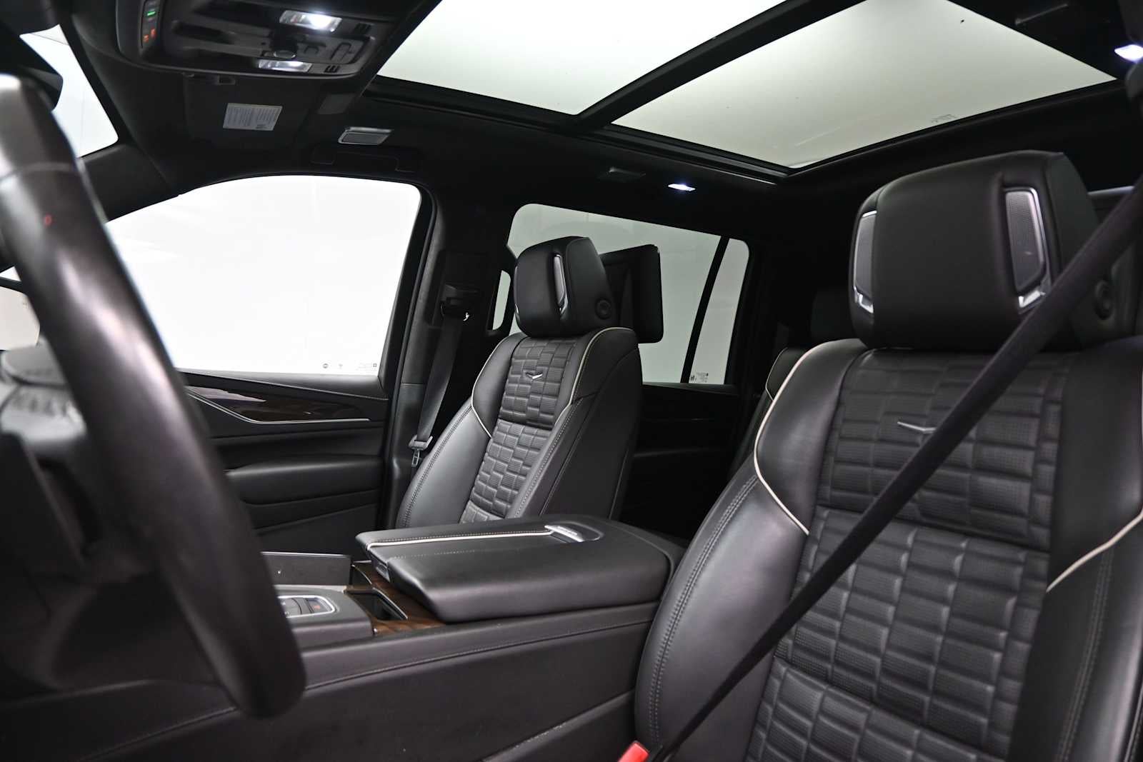 2023 Cadillac Escalade ESV Sport Platinum