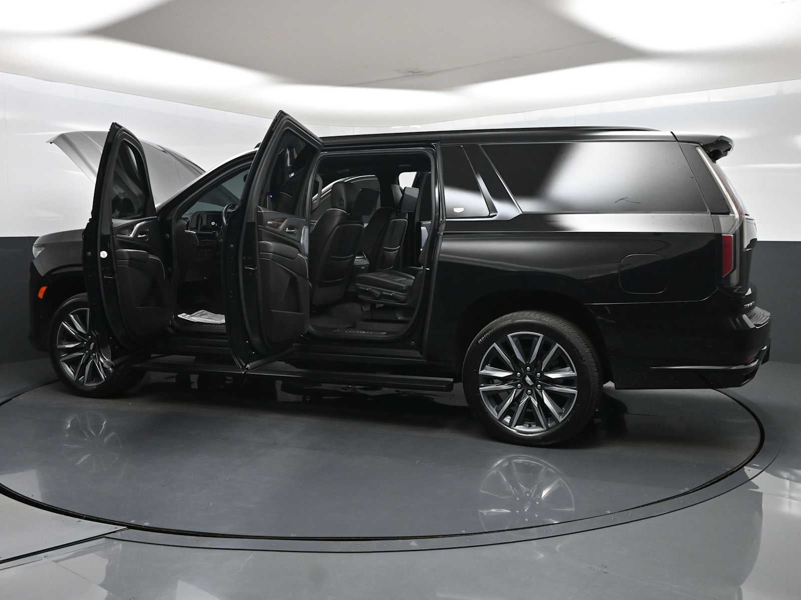 2023 Cadillac Escalade ESV Sport Platinum