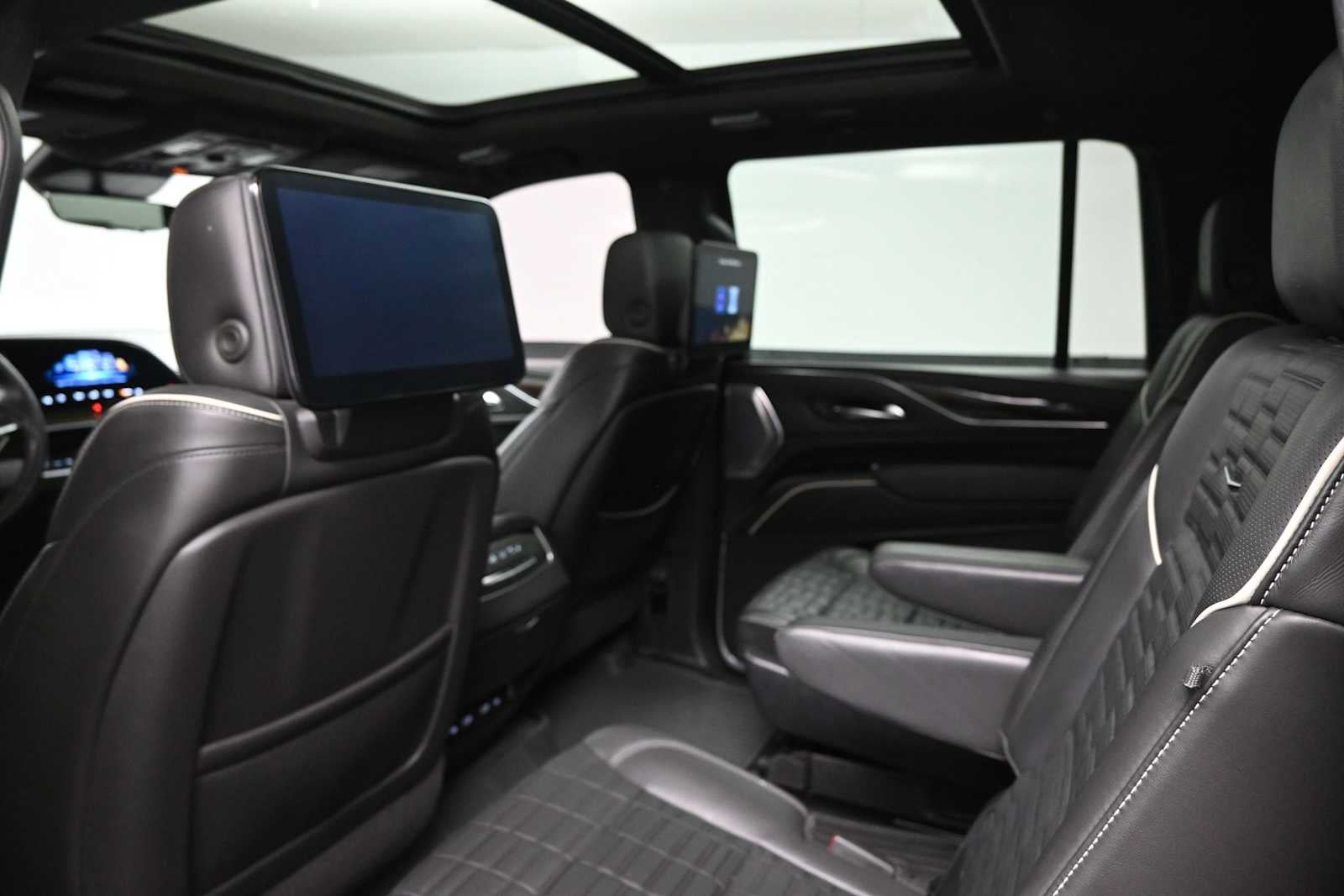 2022 Cadillac Escalade ESV Sport Platinum