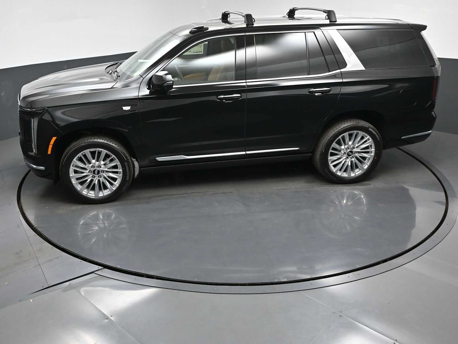 2026 Cadillac Escalade Luxury - Photo 8