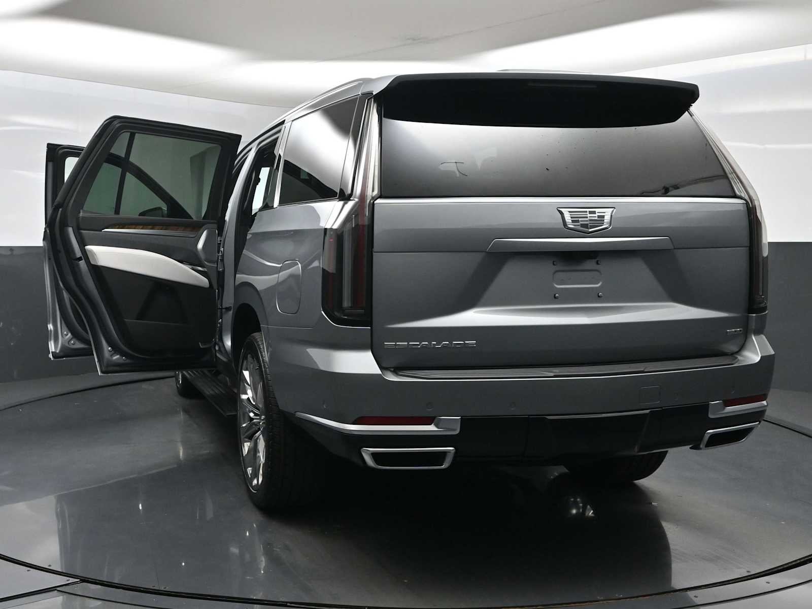 2026 Cadillac Escalade Platinum Luxury
