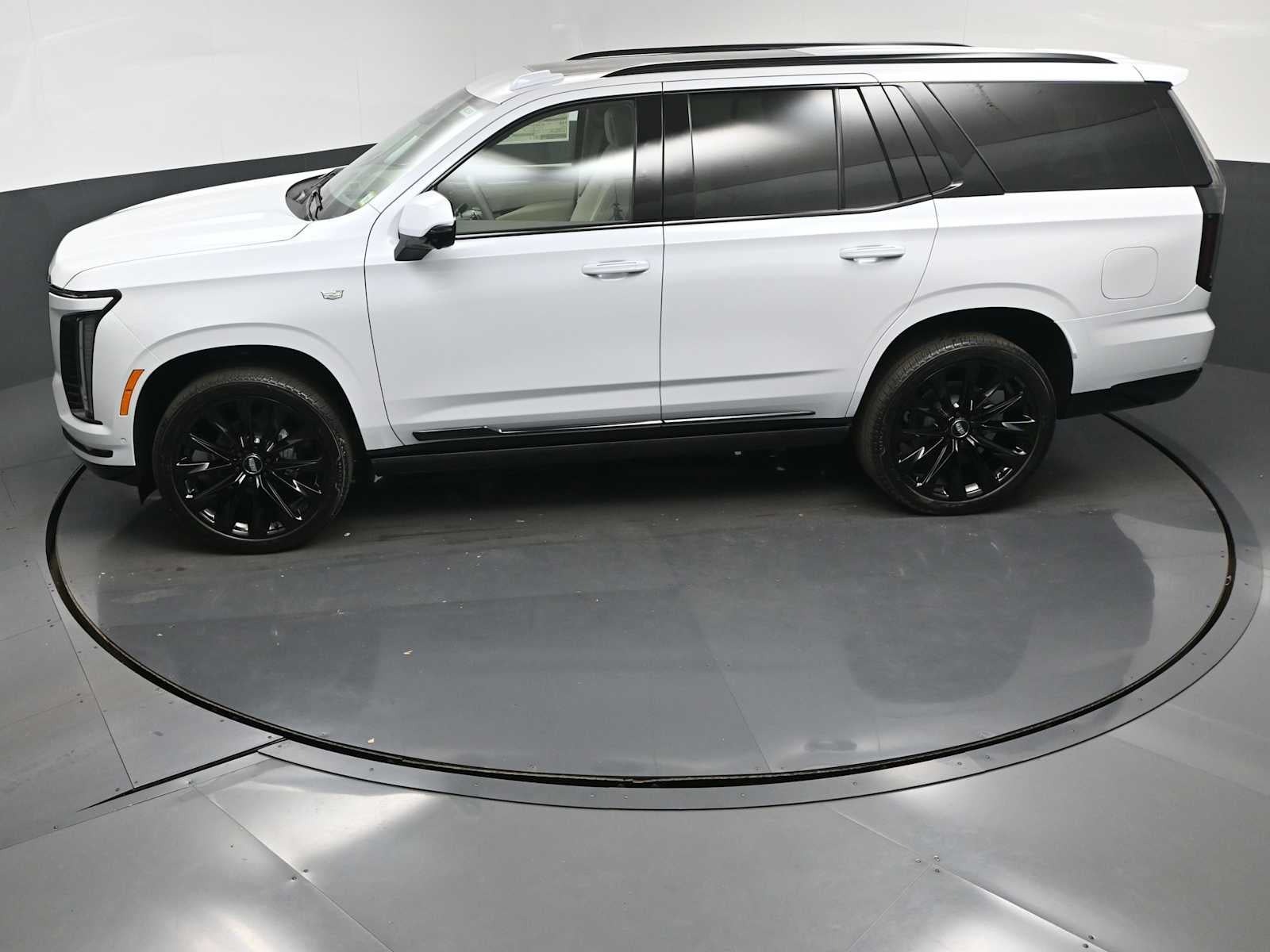 2026 Cadillac Escalade Platinum Sport - Photo 8