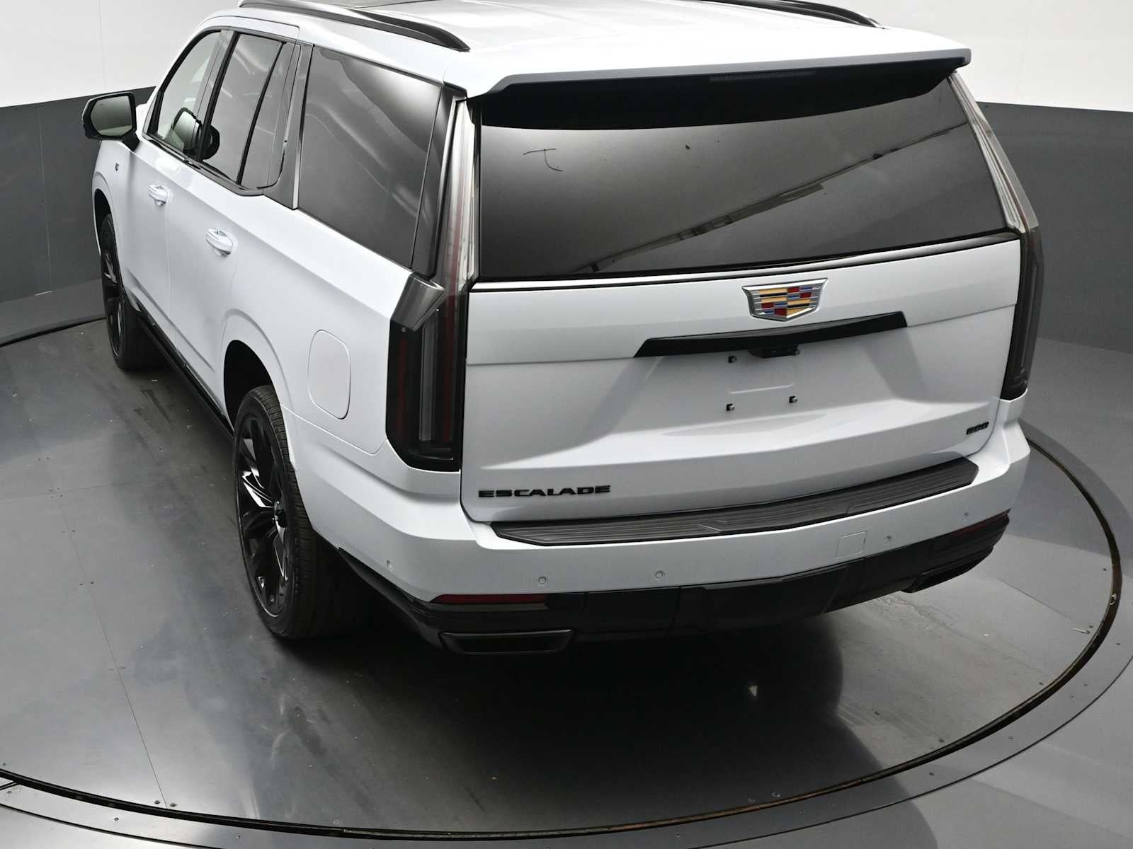 2026 Cadillac Escalade Platinum Sport - Photo 9
