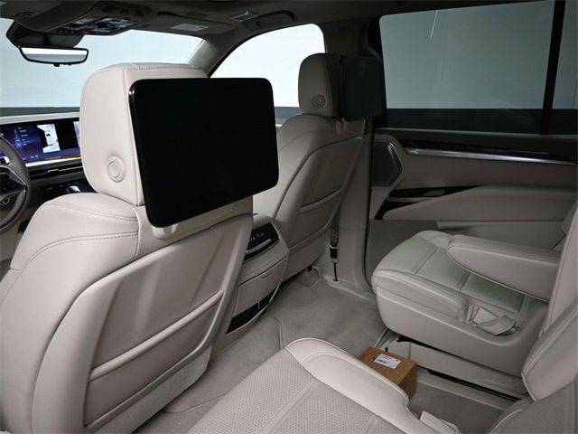 2025 Cadillac Escalade Sport Platinum