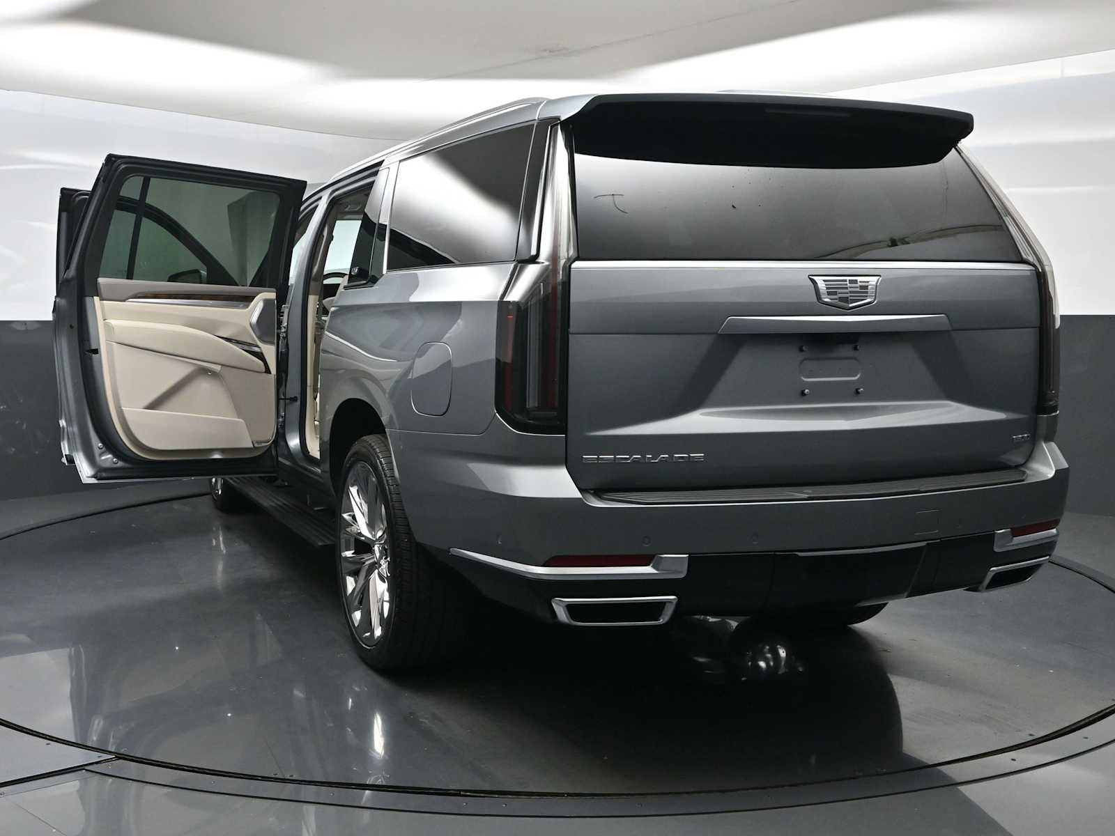 2026 Cadillac Escalade ESV Platinum Luxury