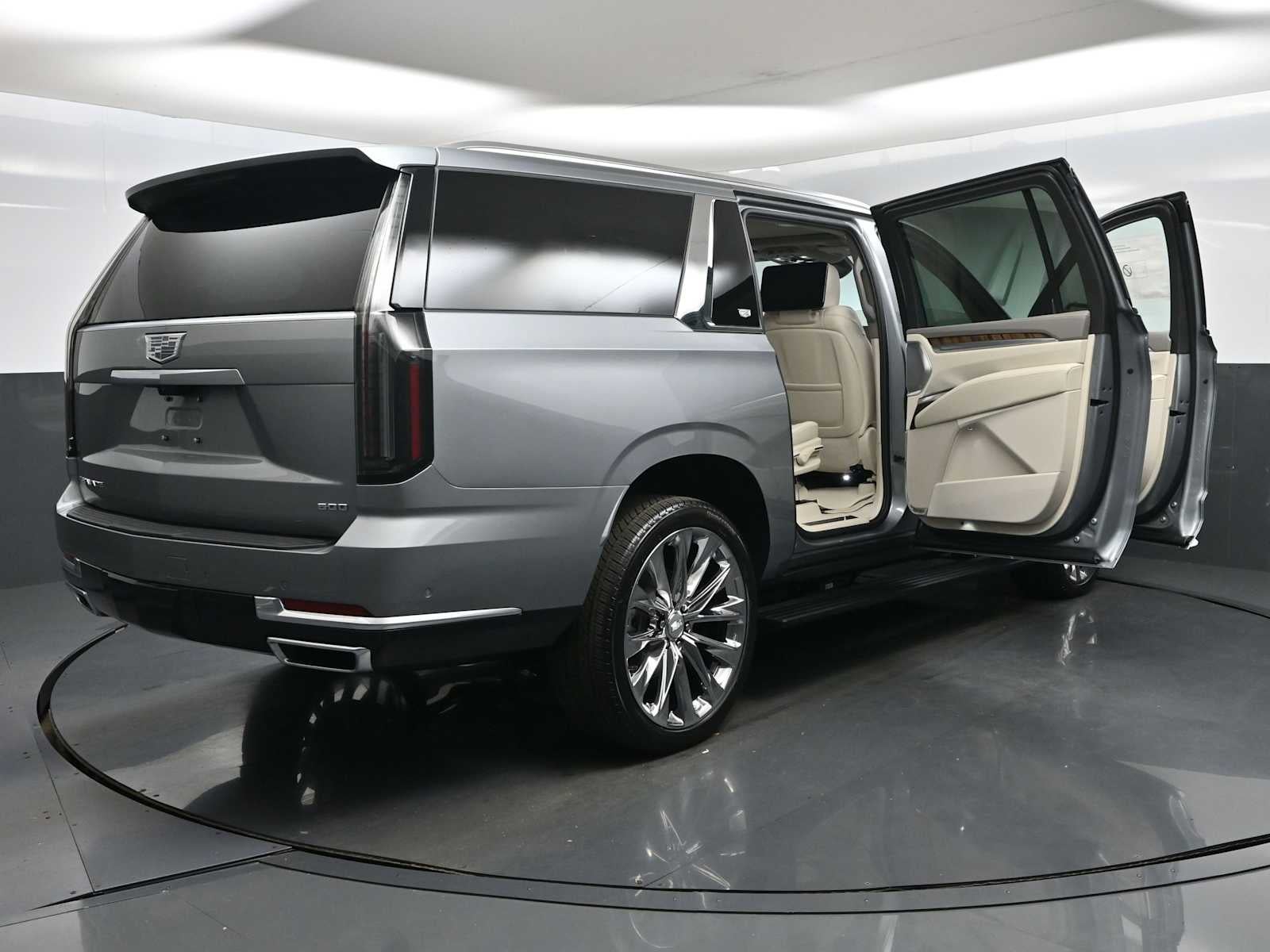 2026 Cadillac Escalade ESV Platinum Luxury