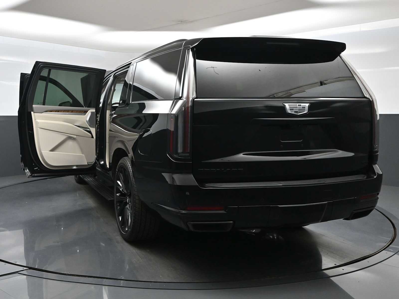 2025 Cadillac Escalade ESV Sport Platinum