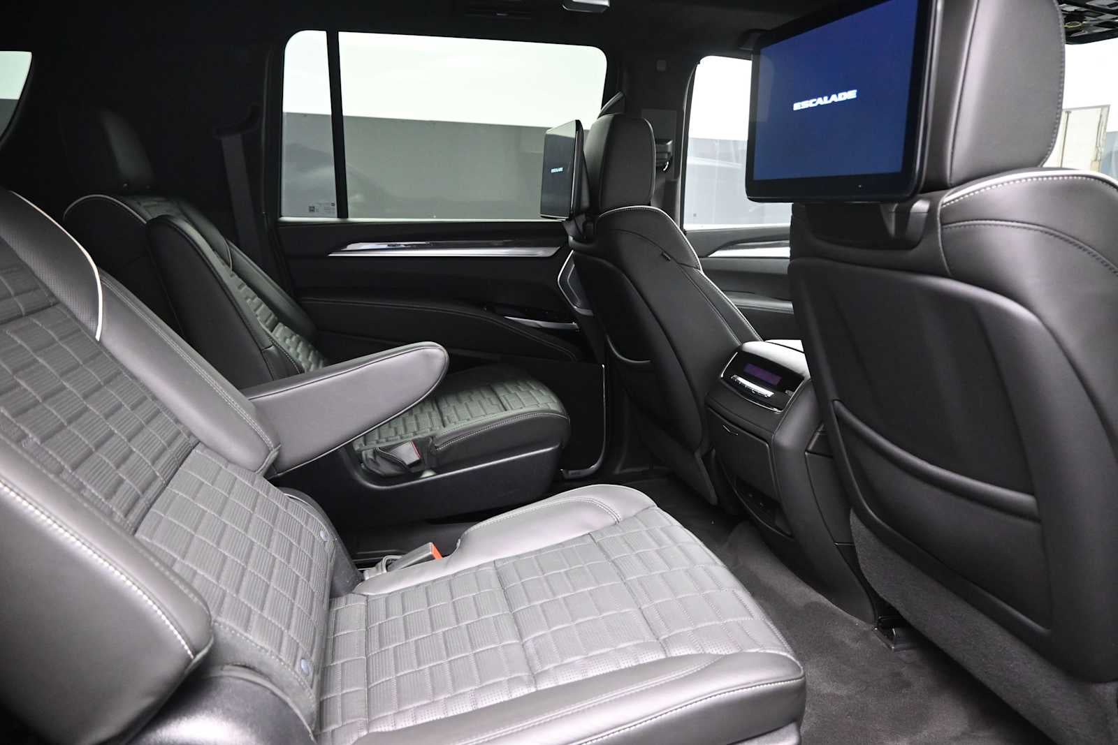2025 Cadillac Escalade ESV Escalade-V ESV