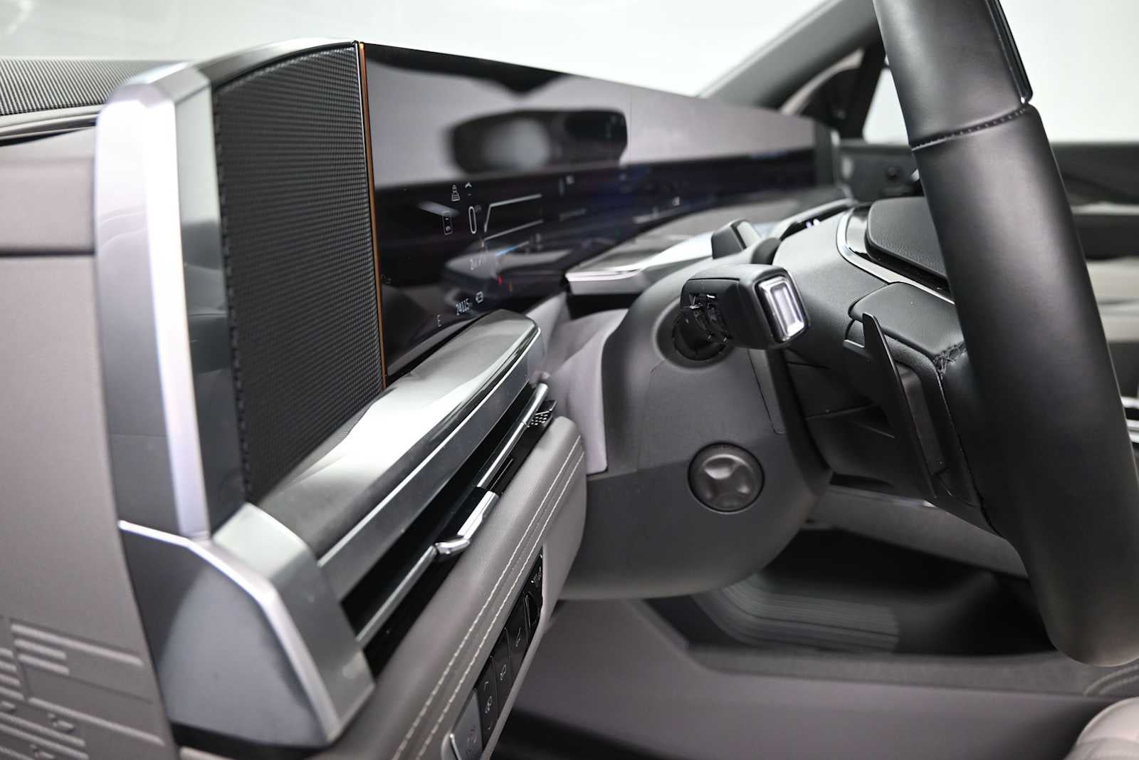 2025 Cadillac ESCALADE IQ Sport 1
