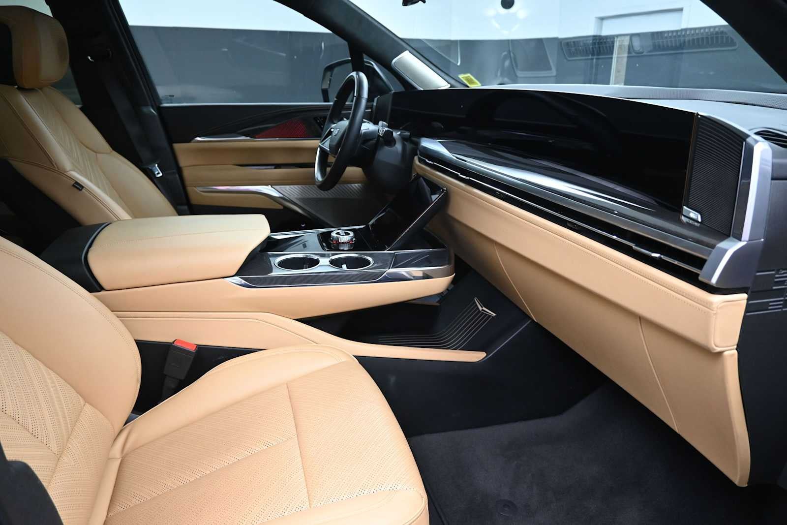 2025 Cadillac ESCALADE IQ Sport 2