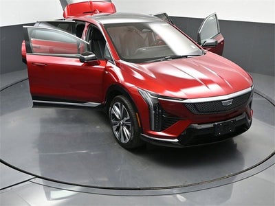 2026 Cadillac OPTIQ Premium Luxury