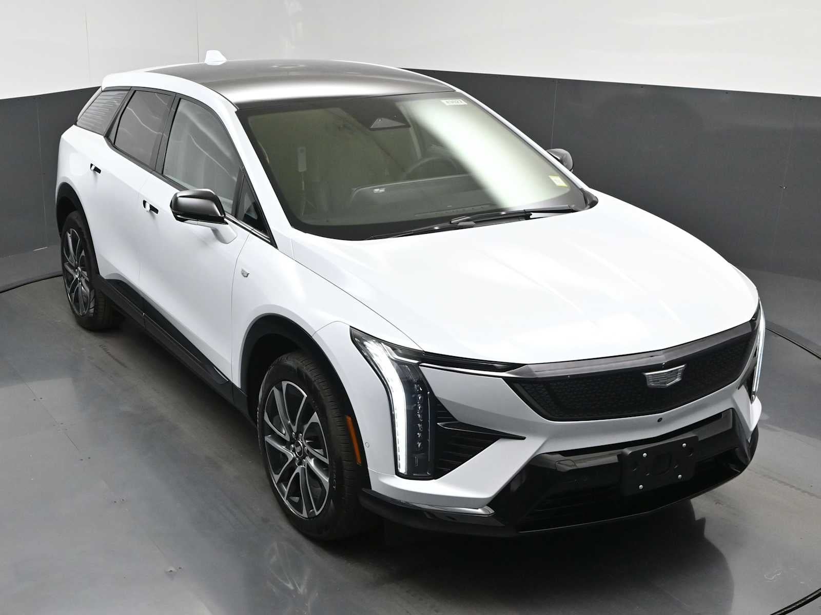 2026 Cadillac OPTIQ Sport - Photo 10