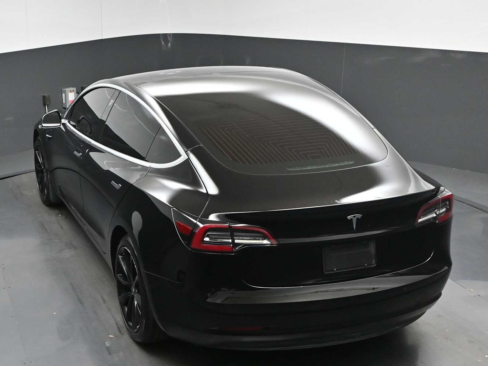 2020 Tesla Model 3 Standard Range Rear-Wheel Drive