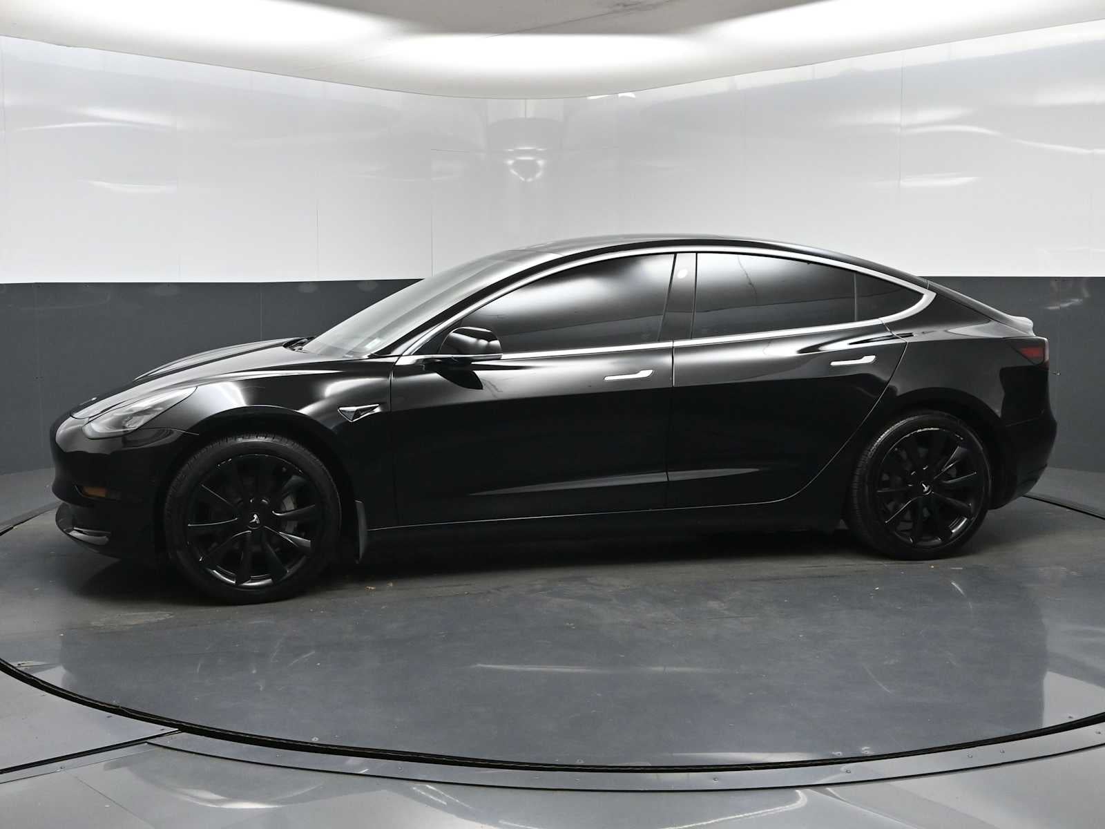 2020 Tesla Model 3 Standard Range Rear-Wheel Drive