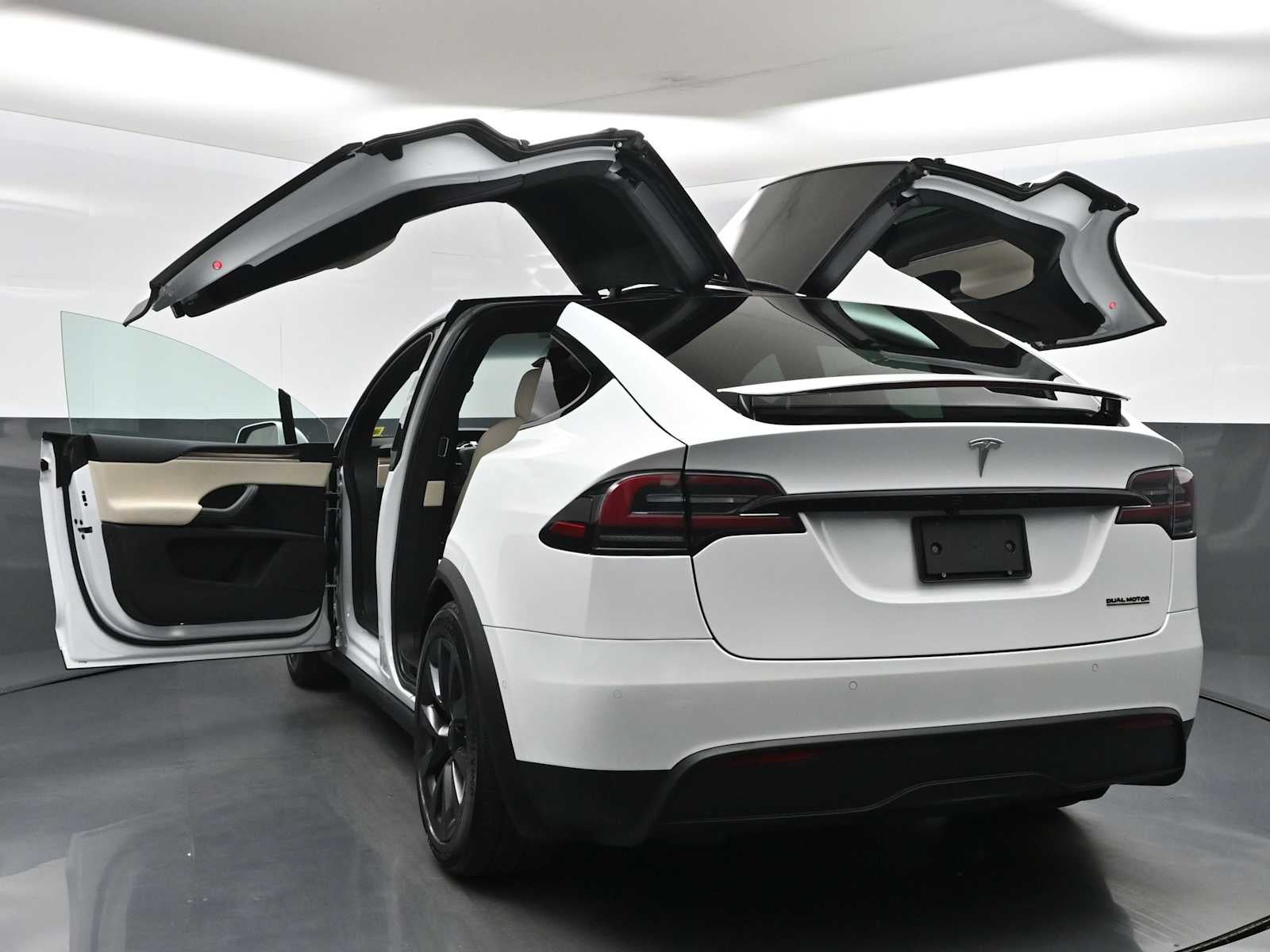 2023 Tesla Model X Dual Motor All-Wheel Drive