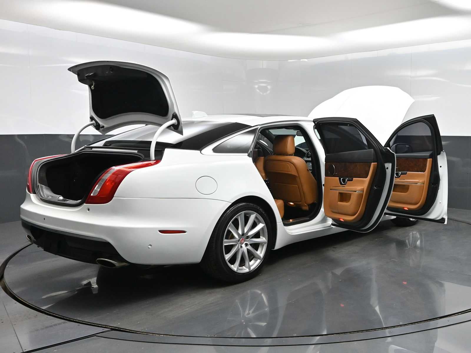 2017 Jaguar XJ XJL Portfolio