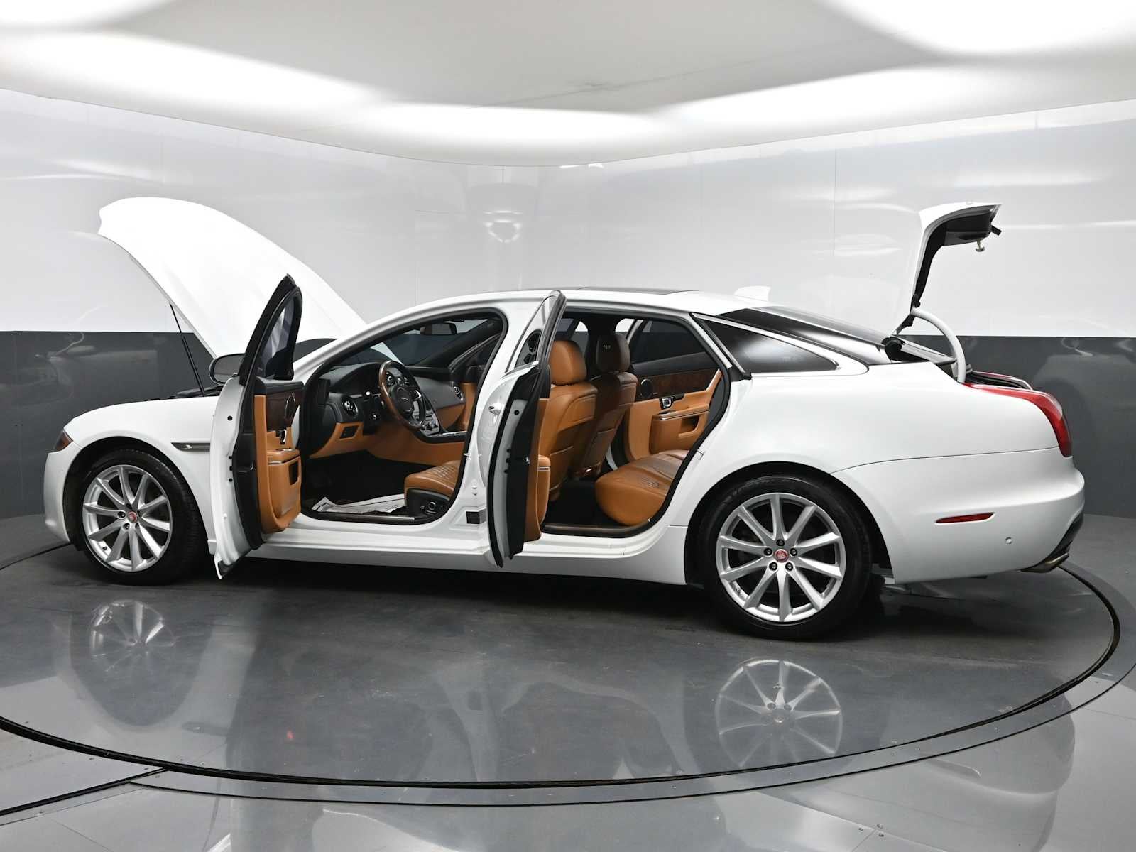 2017 Jaguar XJ XJL Portfolio