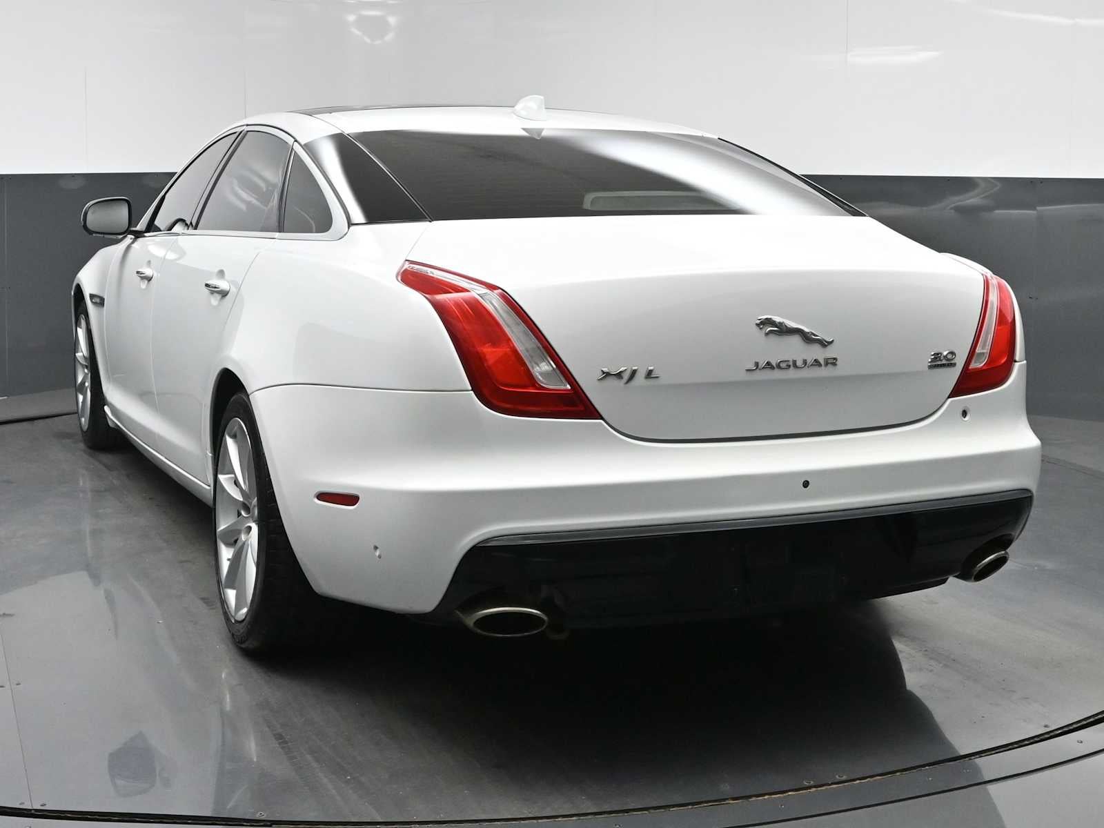 2017 Jaguar XJ XJL Portfolio