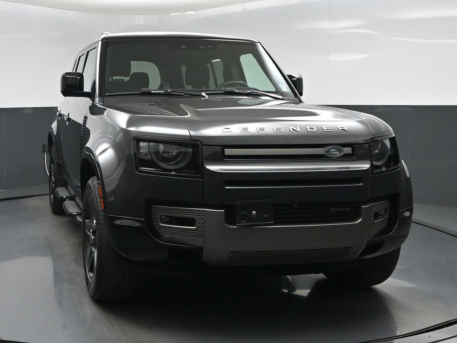 2023 Land Rover Defender 110 X-Dynamic SE