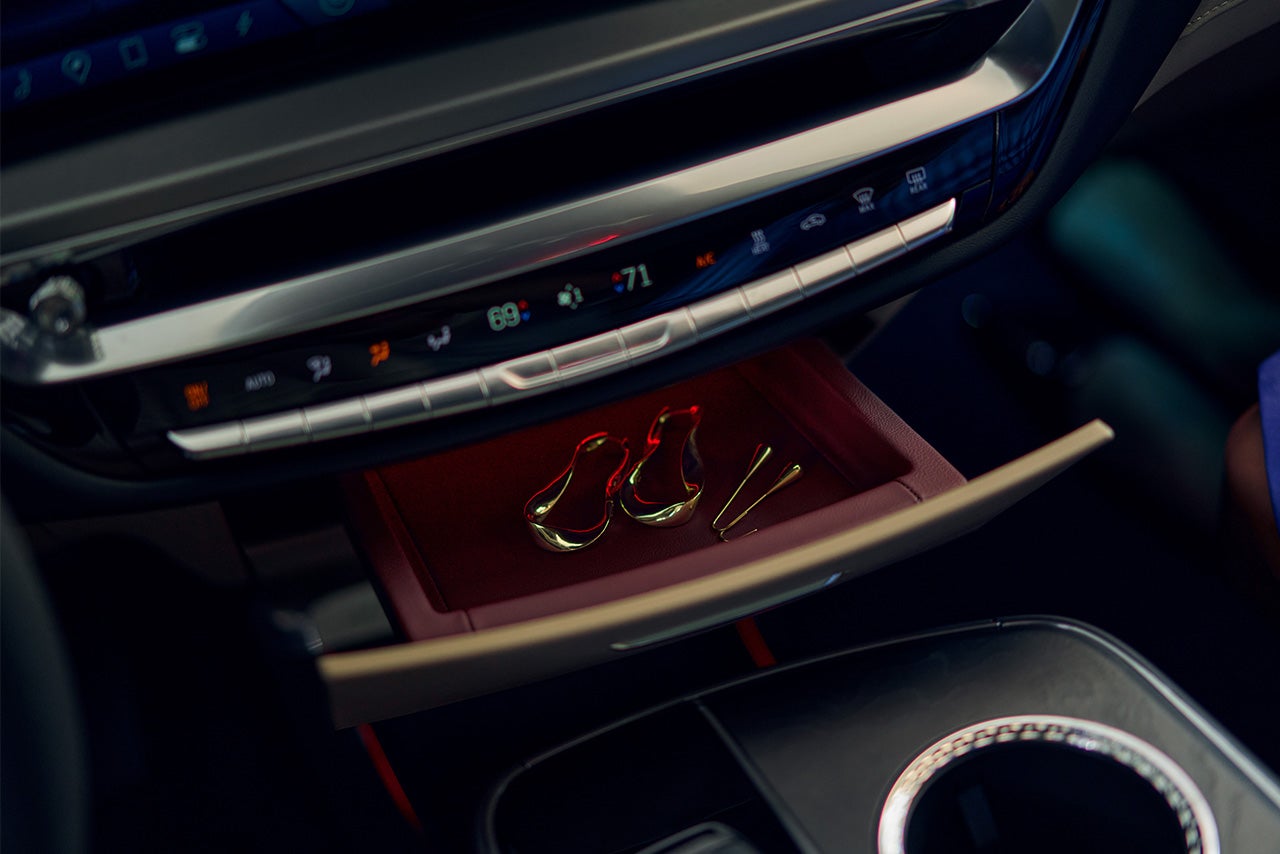 North Bay Cadillac in GREAT NECK NY